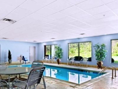 Surestay Plus Hotel By Best Western Portland Route 52 West 외부 사진